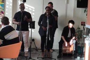 Band33